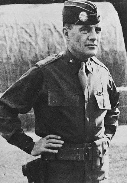 Gen Anthony_McAuliffe.jpg