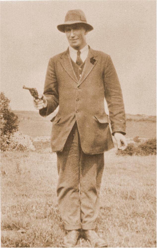 seamus hennessy Read-Only